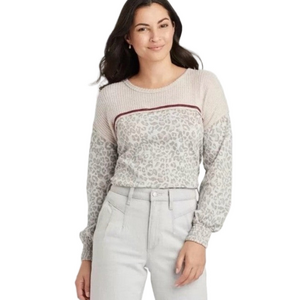 NWT❗️Knox Rose French Terry Beige and Gray Leopard Print L/S Top Size LARGE
